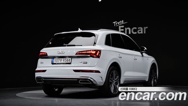 Audi Q5 (FY) 45 TFSI Quattro Premium 2021 — фото 2