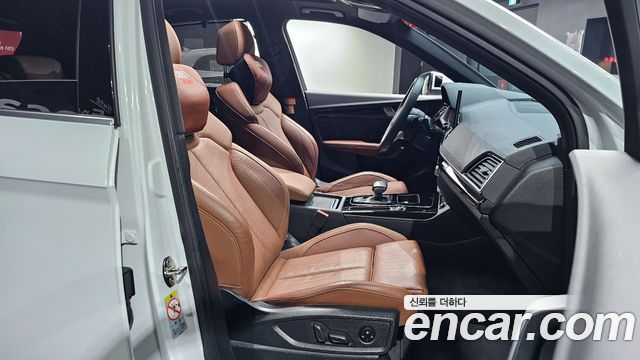 Audi Q5 (FY) 45 TFSI Quattro Premium 2021 — фото 10