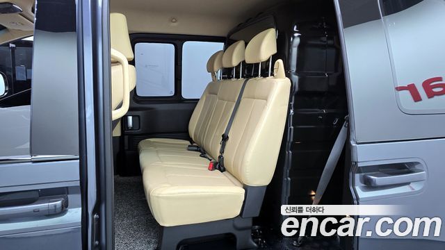 Hyundai Staria Cargo 5-Seater Modern 2023 — фото 16