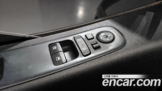 Hyundai Staria Cargo 5-Seater Modern 2023 — фото 21