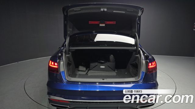 Audi A4 (B9) 40 TFSI Premium 2023 — фото 20
