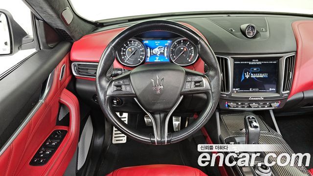 Maserati Levante 3.8 GTS AWD 2020 — фото 17