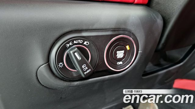 Maserati Levante 3.8 GTS AWD 2020 — фото 22