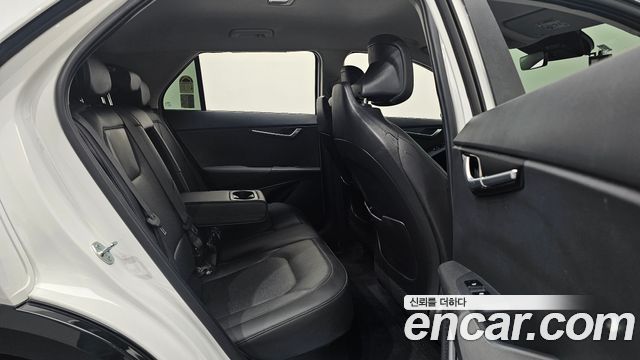 Kia Niro Signature 2024 — фото 12