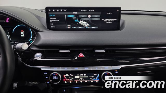 Genesis G80 (RG3) Gasoline 2.5 Turbo AWD 2022 — фото 15