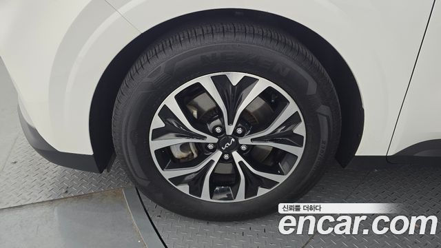 Kia Carnival (IV) Diesel 9-Seater Prestige 2023 — фото 5