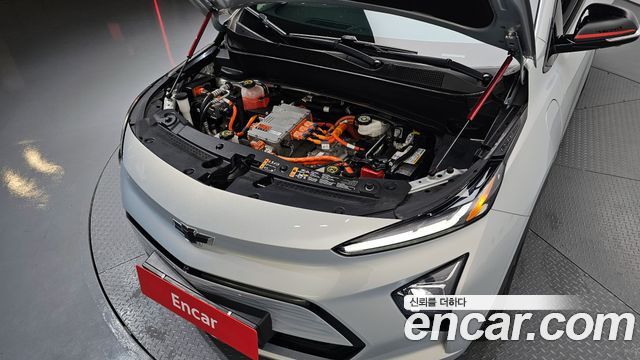 Chevrolet Bolt EUV Redline 2023 — фото 6