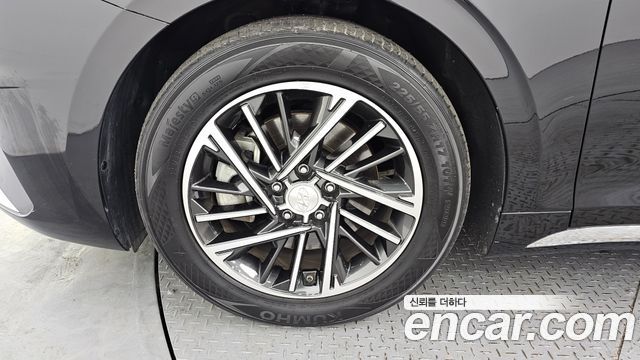 Hyundai Grandeur (IG) 2.5 Premium 2022 — фото 5
