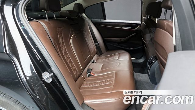 BMW 5 Series (G30) 530i xDrive Luxury Plus 2019 — фото 12