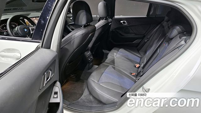 BMW 1 Series (F40) 120i M Sports 2024 — фото 12