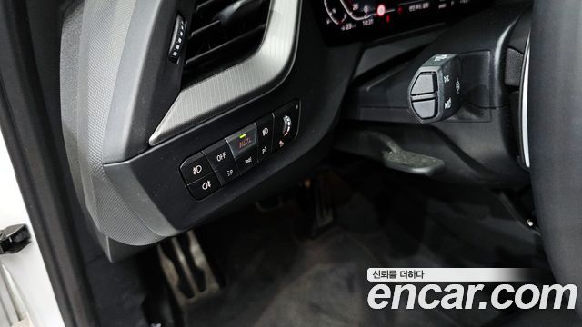 BMW 1 Series (F40) 120i M Sports 2024 — фото 17