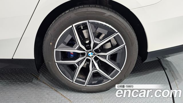 BMW 5 Series (G60) 520i M Sport 2025 — фото 5
