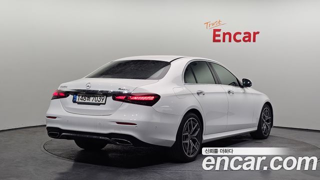 Mercedes-Benz E-Class (W213) E220d 4MATIC AMG Line 2022 — фото 2