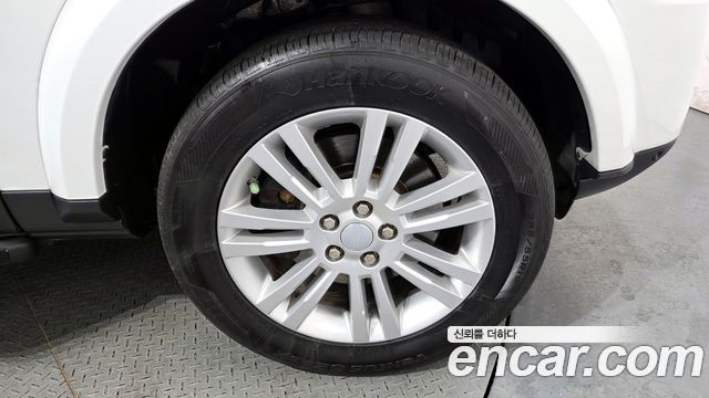 Land Rover Discovery 4 3.0 SDV6 HSE 2016 — фото 5