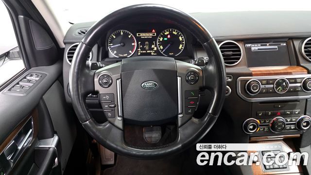 Land Rover Discovery 4 3.0 SDV6 HSE 2016 — фото 13