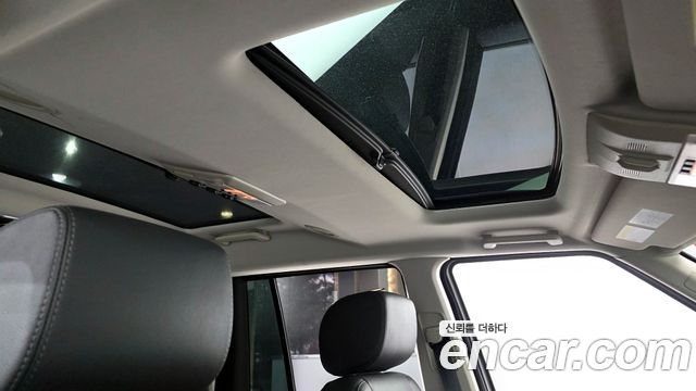 Land Rover Discovery 4 3.0 SDV6 HSE 2016 — фото 18