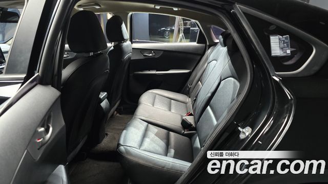 Kia K3 (II) 1.6 Prestige 2022 — фото 13