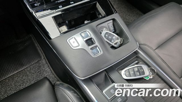Hyundai Grandeur (IG) 3.0 LPi (Taxi) example 2022 — фото 9