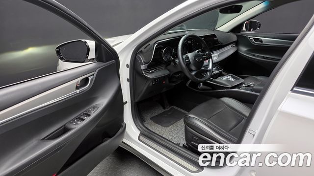 Hyundai Grandeur (IG) 3.0 LPi (Taxi) example 2022 — фото 11