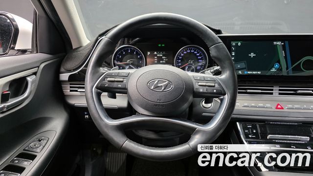 Hyundai Grandeur (IG) 3.0 LPi (Taxi) example 2022 — фото 13