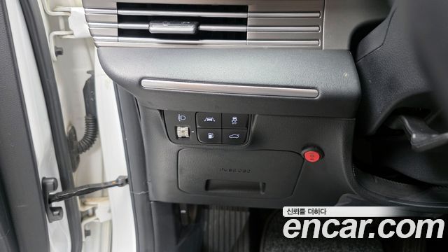 Hyundai Grandeur (IG) 3.0 LPi (Taxi) example 2022 — фото 18