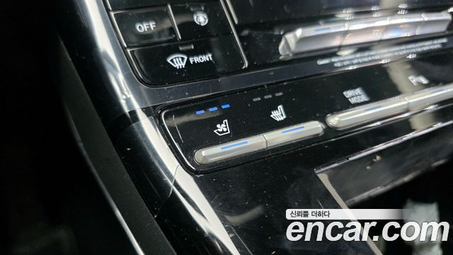 Hyundai Grandeur (IG) 3.0 LPi (Taxi) example 2022 — фото 19