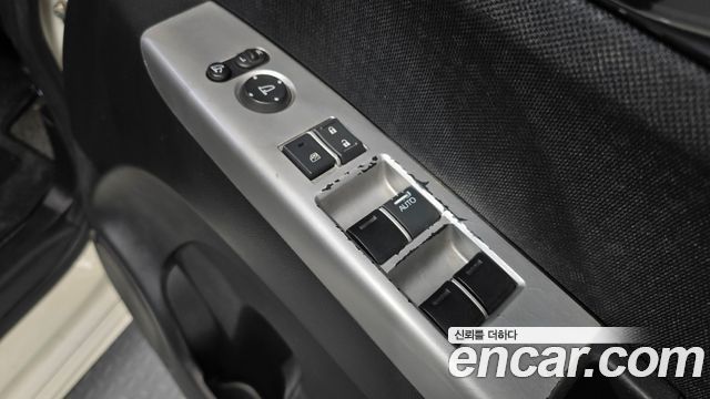 Honda N-BOX 0.6 2WD 2016 — фото 15