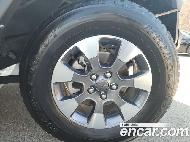 Jeep Wrangler (JL) 2.0 Overland Power Top 4Door 2021 — фото 21