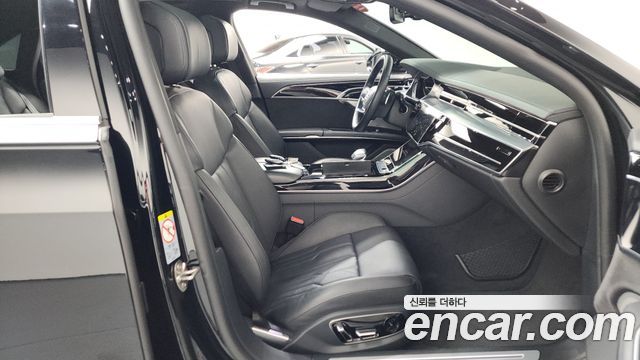 Audi A8 (D5) 55 TFSI Quattro LWB 2021 — фото 11