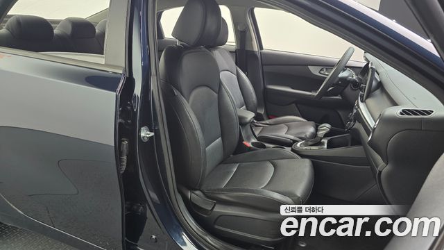Kia K3 (II) 1.6 Trendy 2022 — фото 16
