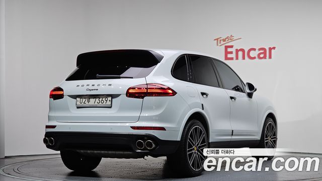 Porsche Cayenne 3.0 Diesel Platium Edition 958 2017 — фото 2