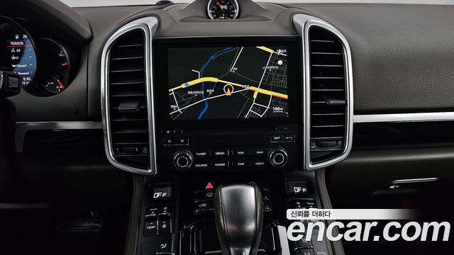 Porsche Cayenne 3.0 Diesel Platium Edition 958 2017 — фото 14