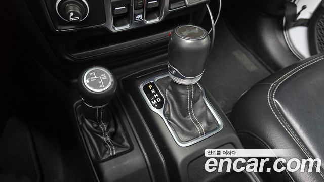 Jeep Wrangler (JL) 2.0 Overland Power Top 4Door 2022 — фото 9