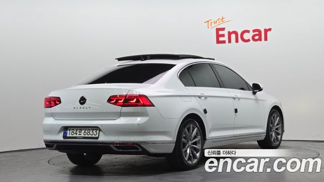 Volkswagen Passat GT (B8) 2.0 TDI Prestige 2022 — фото 2