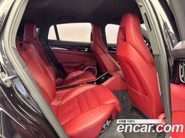 Porsche Panamera (971) 3.0 AWD 2020 — фото 8