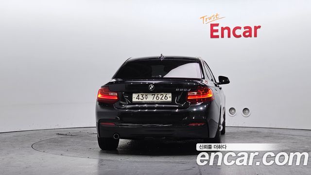 BMW 2 Series (F22) 220d M Sport Coupe 2014 — фото 4