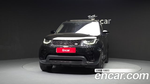 Land Rover Discovery 5 3.0 TD6 HSE Luxury 2017 — фото 3