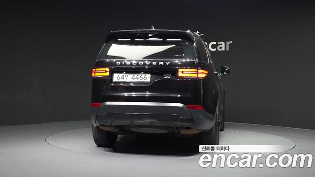 Land Rover Discovery 5 3.0 TD6 HSE Luxury 2017 — фото 4