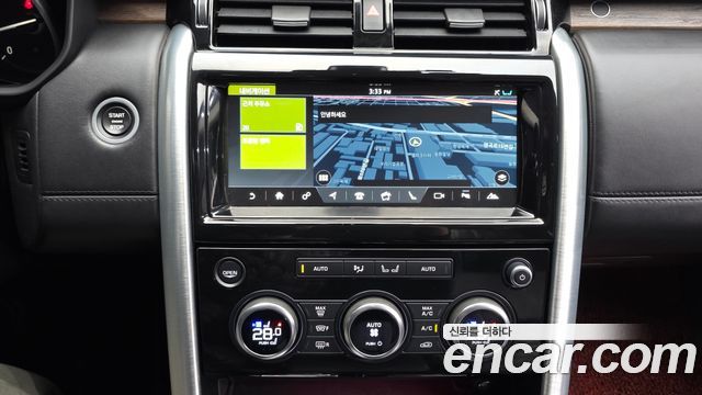 Land Rover Discovery 5 3.0 TD6 HSE Luxury 2017 — фото 14