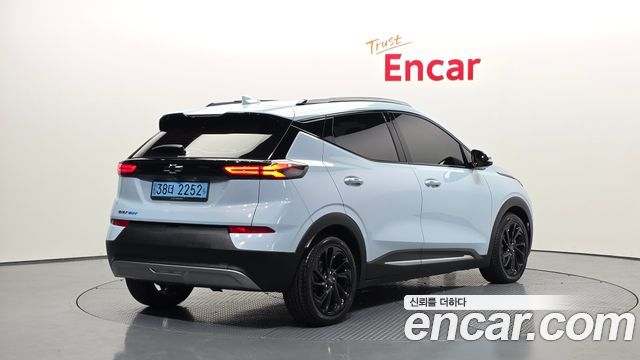 Chevrolet Bolt EUV Premier 2023 — фото 2