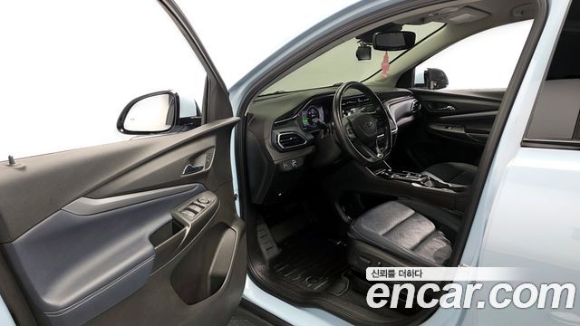 Chevrolet Bolt EUV Premier 2023 — фото 11