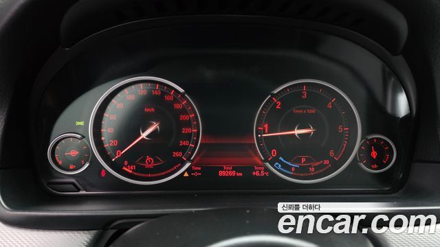 BMW 5 Series (F10) 520d M Sport 2013 — фото 8