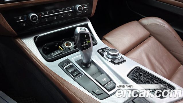 BMW 5 Series (F10) 520d M Sport 2013 — фото 9