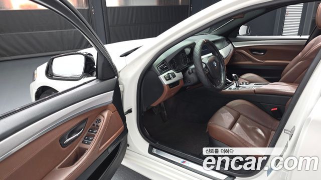 BMW 5 Series (F10) 520d M Sport 2013 — фото 10