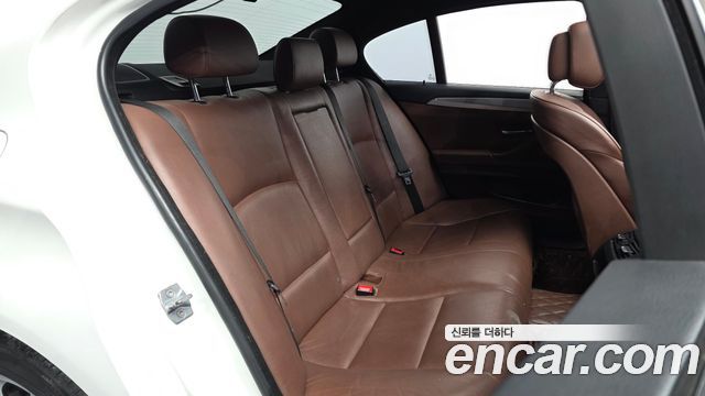 BMW 5 Series (F10) 520d M Sport 2013 — фото 12