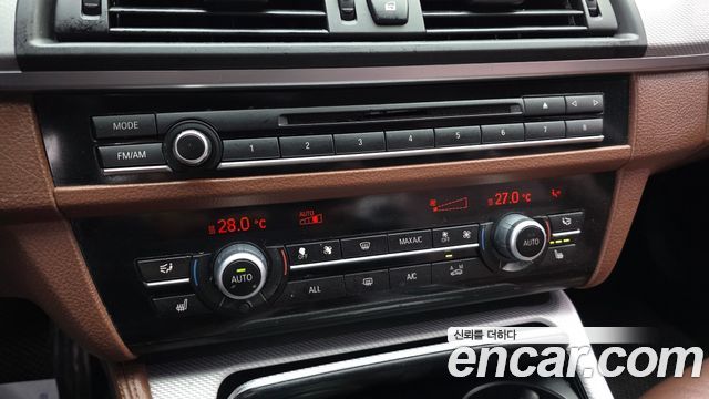 BMW 5 Series (F10) 520d M Sport 2013 — фото 18