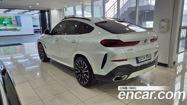 BMW X6 (G06) xDrive40i M Sport 2025 — фото 2