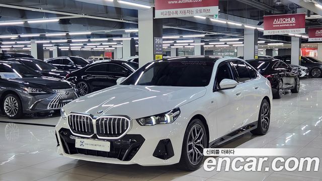BMW 5 Series (G60) 520i M Sport