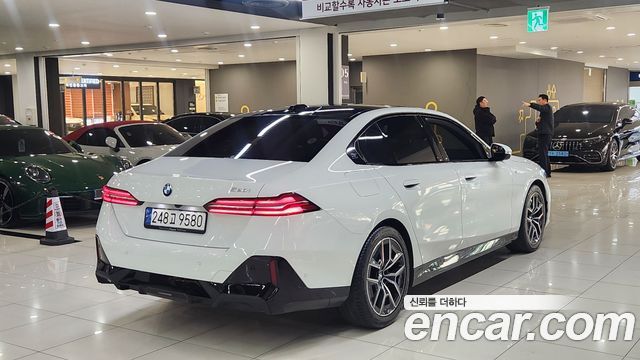 BMW 5 Series (G60) 520i M Sport 2024 — фото 2