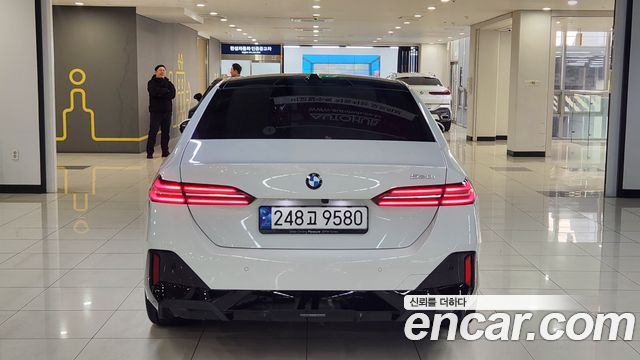 BMW 5 Series (G60) 520i M Sport 2024 — фото 4